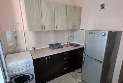 Apartament cu 2 camere decomandat în Ghencea