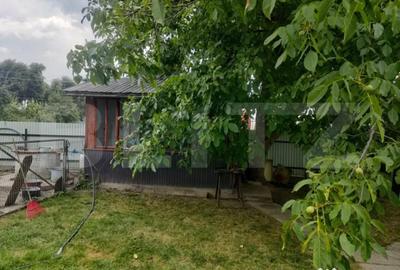 Casă cu 4 camere cu Teren 2190 Mp în Siret - 11