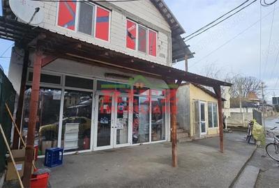 Casă cu 2 camere cu Teren 121 Mp în Central