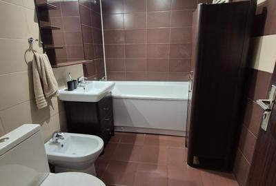 Apartament cu 4 camere decomandat în Podul de Piatră - 5