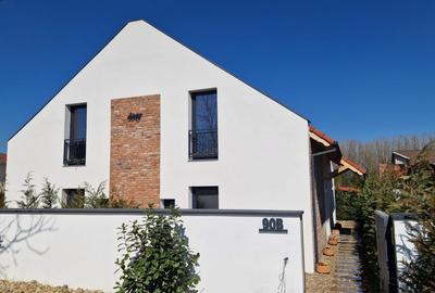 Duplex cu 4 camere cu Canalizare în Păulești - 2