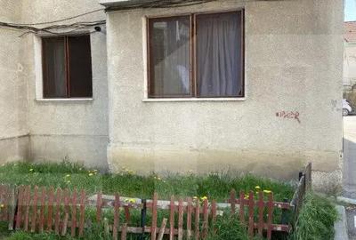 Apartament cu 3 camere decomandat în Central - 2