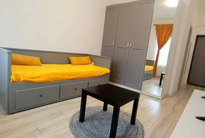 Ofer spre inchiriere garsoniera in cartierul militari residence.