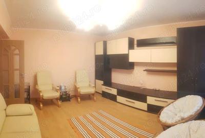 Apartament cu 3 camere decomandat în Buzaului