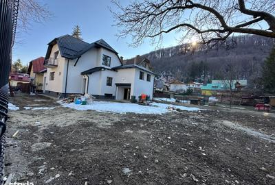 Casă cu 6 camere cu Teren 534 Mp în Central - 13