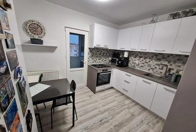 Apartament cu 3 camere decomandat în Central - 3