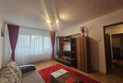 Apartament cu 3 camere nedecomandat, mobilat în Micro III - 11