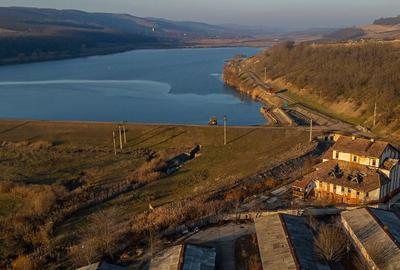 Fosta Ferma a Partidului de la Horgesti - de vanzare - 3