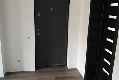 Apartament cu 3 camere în Central - 1