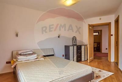 Casă cu 5 camere cu Teren 661 Mp în Clăbucet - 10