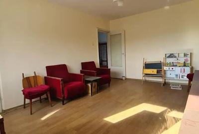 Ap. 3 cam. dec. 71mp, etaj 3 din 4, Nae Leonard - 2