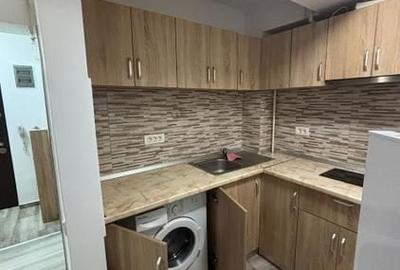 De inchiriat garsoniera , Liberty Centre - 10