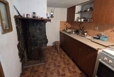 Casă cu 3 camere cu Teren 80 Mp în Aninoasa - 4