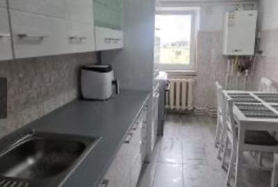 Apartament cu 2 camere semidecomandat în CET - 4