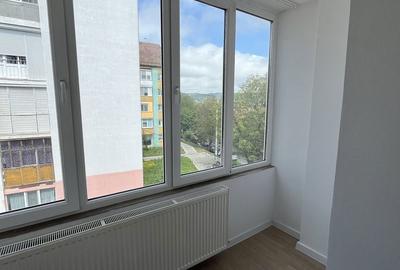 Apartament cu 2 camere decomandat în Central - 3