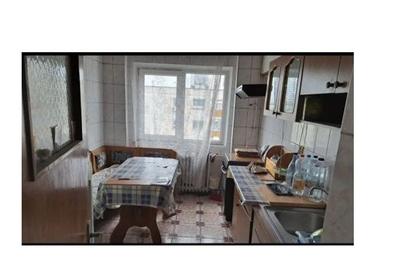 De vanzare Apartament 3 camere  Drumul Taberei - 4