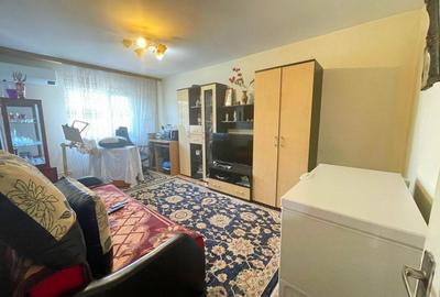 Apartament 3 camere decomandat-Pod de Fier-etaj 2