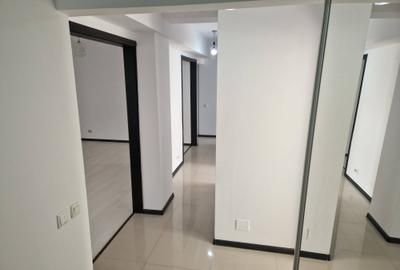 Apartament cu 3 camere decomandat în Titan - 3