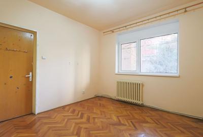 PRET NOU! Apartament decomandat 3 camere - str. Horia - COMISION 0% - 9