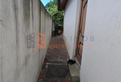 Exclusivitate! Casa + foisor inchis zona 23 August - 12