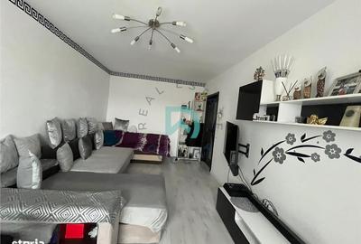 Apartament cu 3 camere decomandat, mobilat în Tractorul - 6