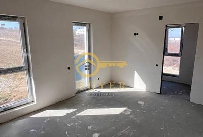 Casă cu 4 camere cu Teren 300 Mp în Central - 3