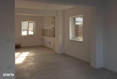 Casă cu 3 camere cu Teren 180 Mp în Rediu - 8