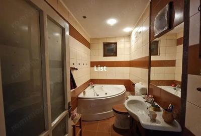 Casă cu 4 camere cu Teren 3215 Mp în Băița - 8