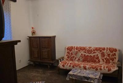 Vand apartament spatios zona centrala Vand apartament spatios zona centrala - 3