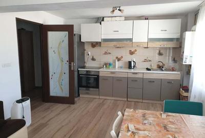 Apartament 3 camere decomandat - 1