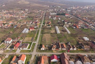 Casă individuală cu 2 camere cu Canalizare în Cuvin - 9