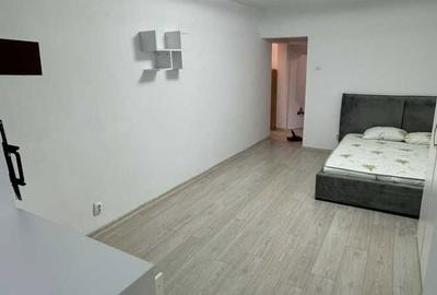 Apartament cu 2 camere decomandat în Tudor - 2