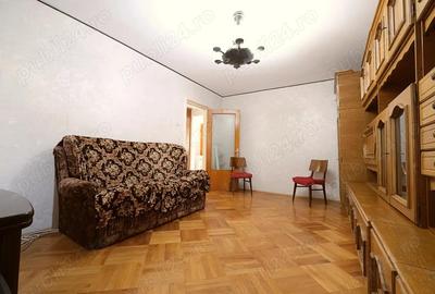 Titan - Postavarul, apartament 3 camere cu centrala proprie, etaj 1 - 2