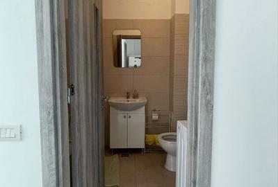 Garsonieră decomandată în Roșu - 6