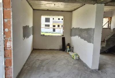 Casă cu 4 camere cu Teren 240 Mp în Măgurele - 7