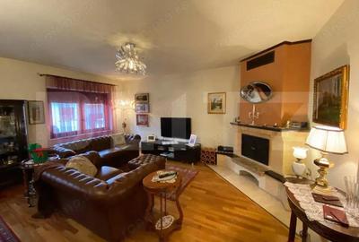 Casa de vanzare, 4 camere, 636 mp teren util ,zona centrala - 2