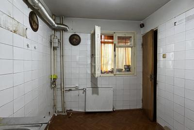 Apartament cu 2 camere decomandat în Rahova - 9