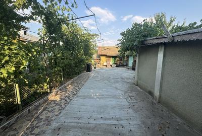 Casă cu 4 camere în Central - 2