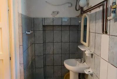 Casa de vanzare in cartierul Terezian, Sibiu - 2 camere, curte comuna. - 8