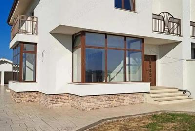 Casă cu 4 camere în Mărtinești - 1