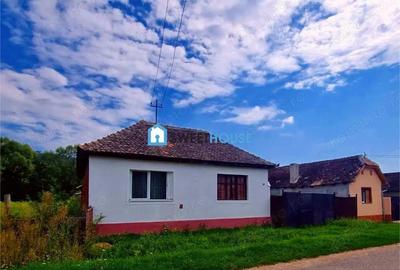 Casa de vanzare cu 3 camere in Jibert judetul Brasov - 3