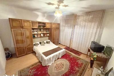 Casă cu 4 camere cu Teren 2770 Mp în Central - 7