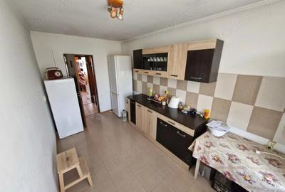 Apartament 4 camere Rosiorii de Vede (str. Oltului), 85mp - 8