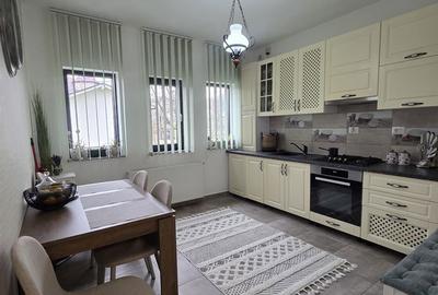 Casă cu 4 camere cu Teren 900 Mp în Burdujeni - 2