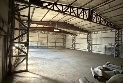 Spațiu comercial, de 300 mp, în Central - 1
