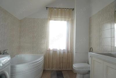 Casă cu 3 camere cu Centrală Termică în Central - 1