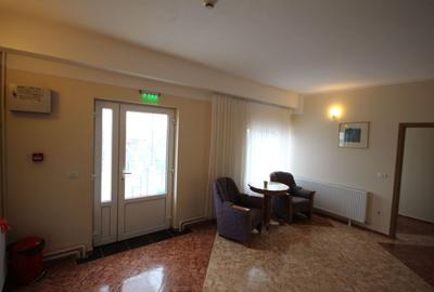 Vila  destinatie camin batrani - 12