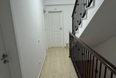 Duplex cu 4 camere cu Canalizare în Central - 6
