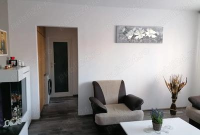 Vand apartament cu 2 camere UTA - 2