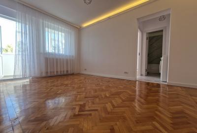 Tomis II (Spitalul Județean)- 3 camere, etaj 3, renovat, gaze, parcare, liber Tomis II (Spitalul Județean)- 3 camere, etaj 3, renovat, gaze, parcare, liber - 3